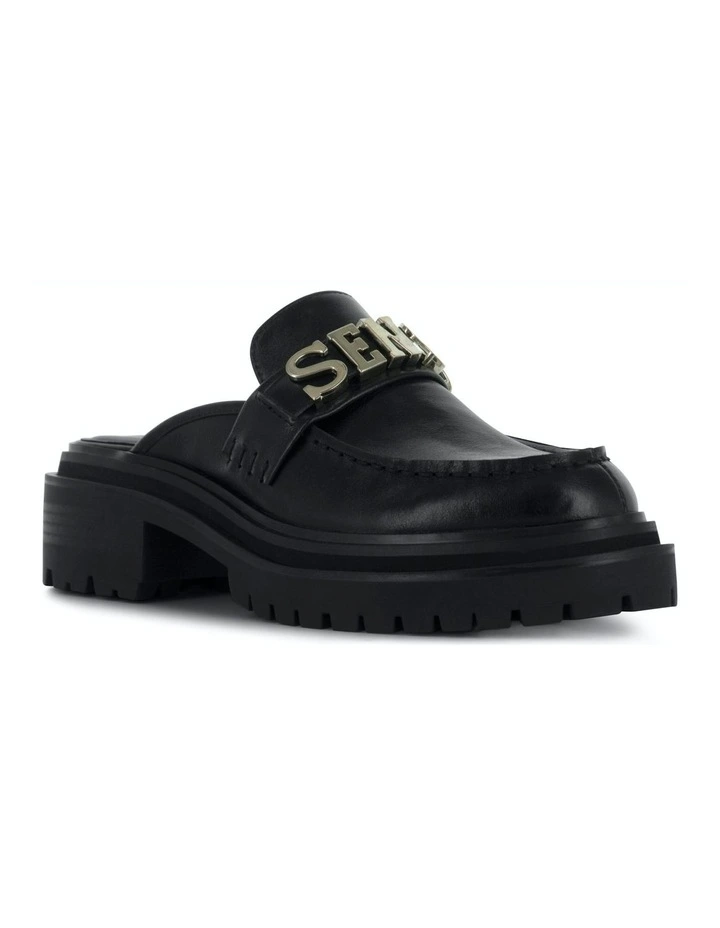 o II Loafers in Black
