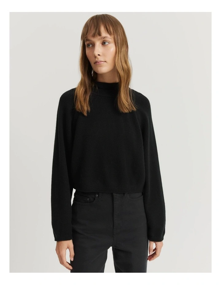 Gcs-certified Cashmere Blend Crop Knit in Black