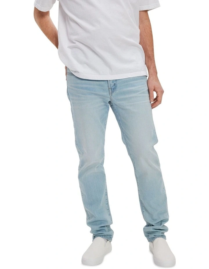 AirFlex Slim Straight Jean in Authentic Light
