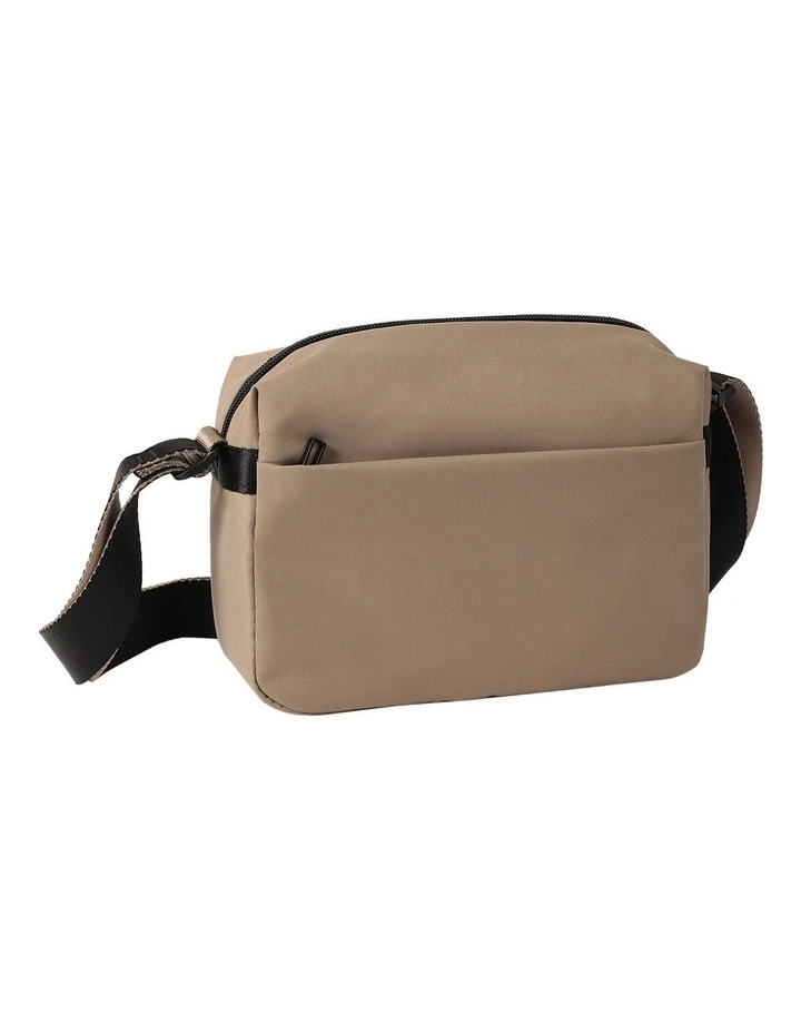 Neutron Medium Bag in Beige
