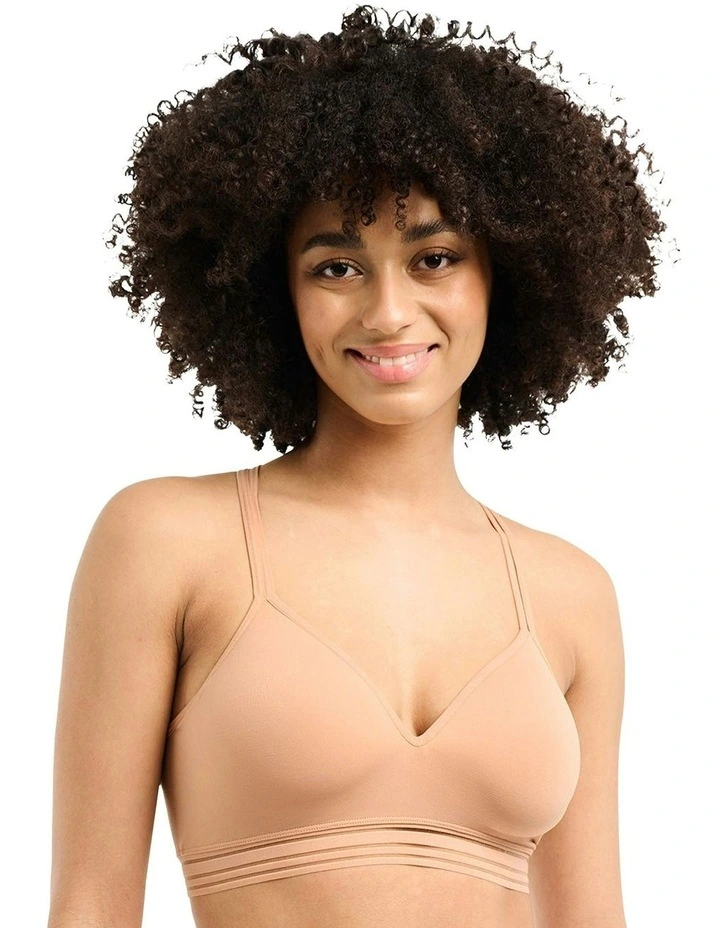 Zen Light Seamless Moulded Wirefree Bra in Nude