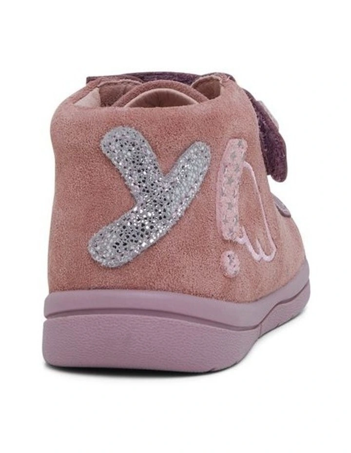 Start Fly Self-Fastening Boots in Blush