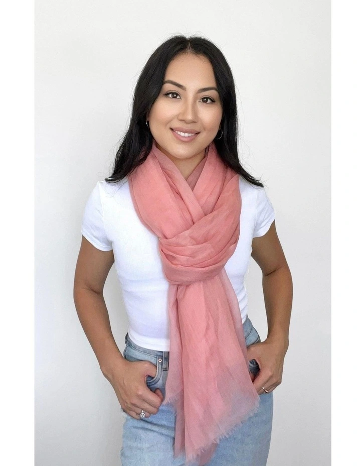 Cashmere Lightweight Wrap in Blush