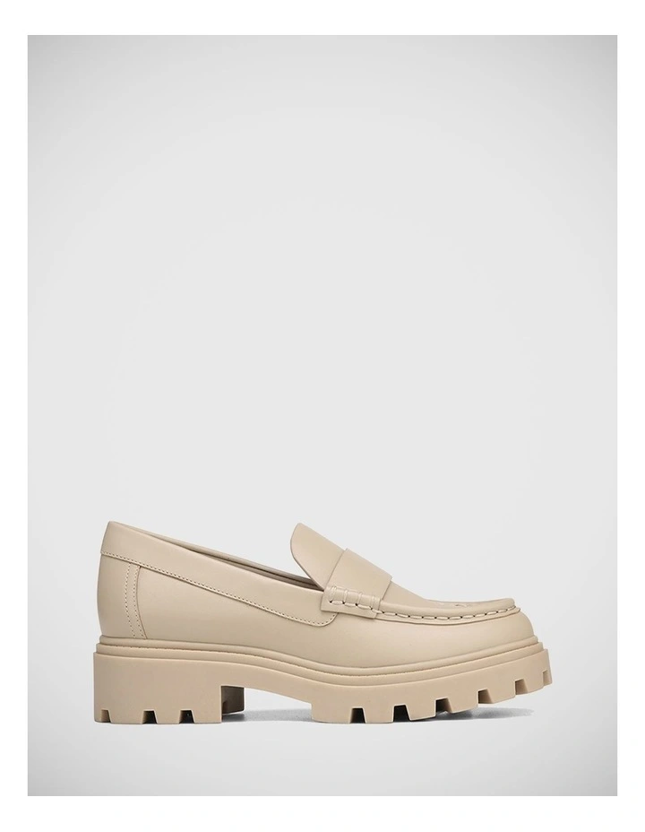 Freyja Leather Loafer in Tapioca