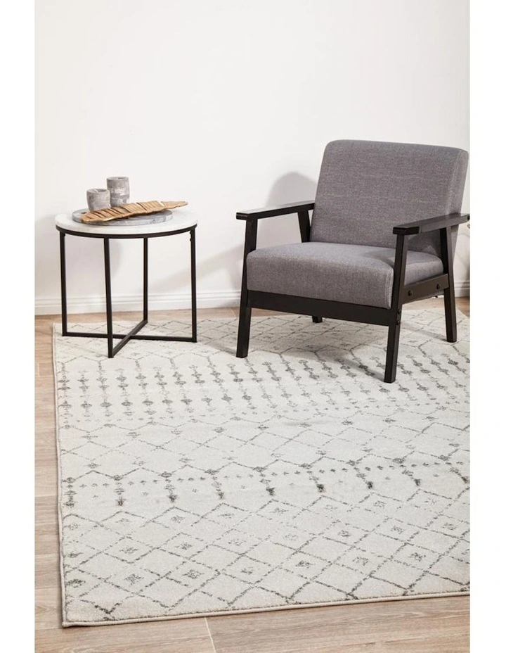 Chrome Elsa Rug in White/Silver