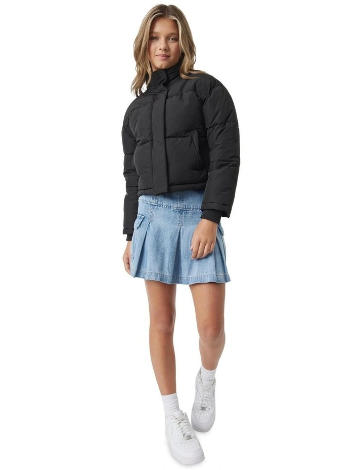 Cropped Puffer Jacket in Black