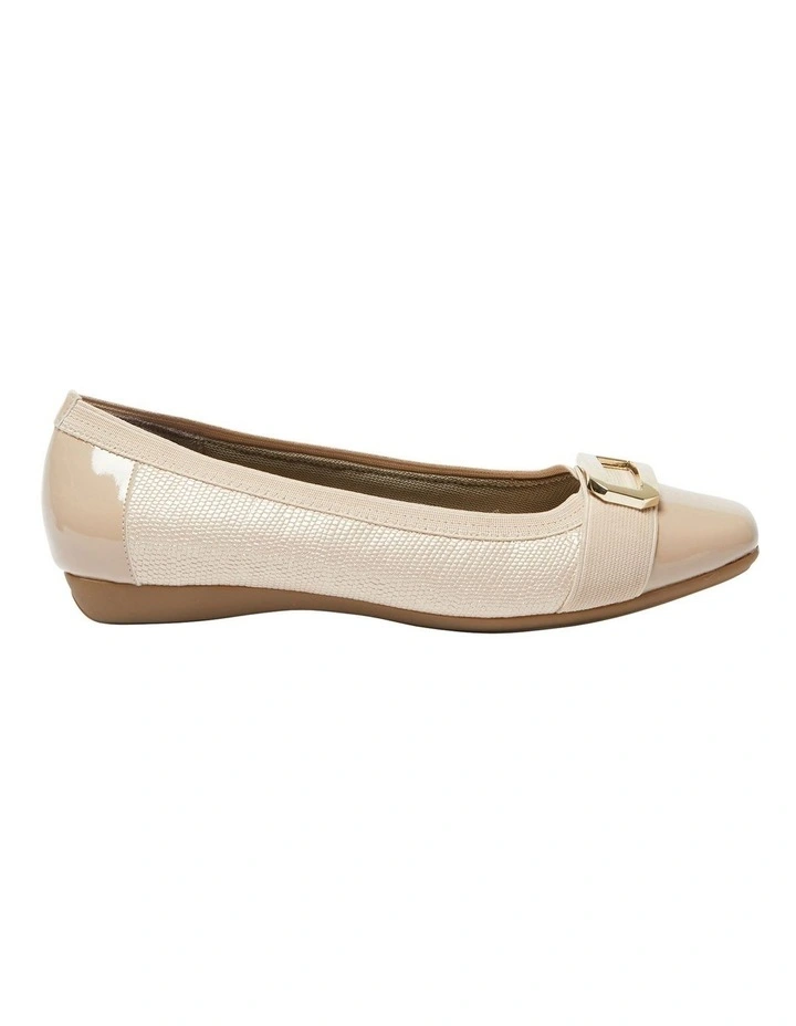 Tamsin Flat Shoes in Nude Patent/Print