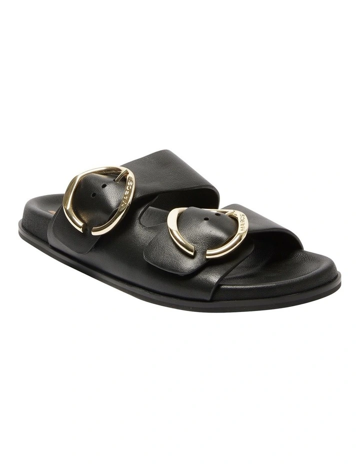 Tone Sandals in Black Leather