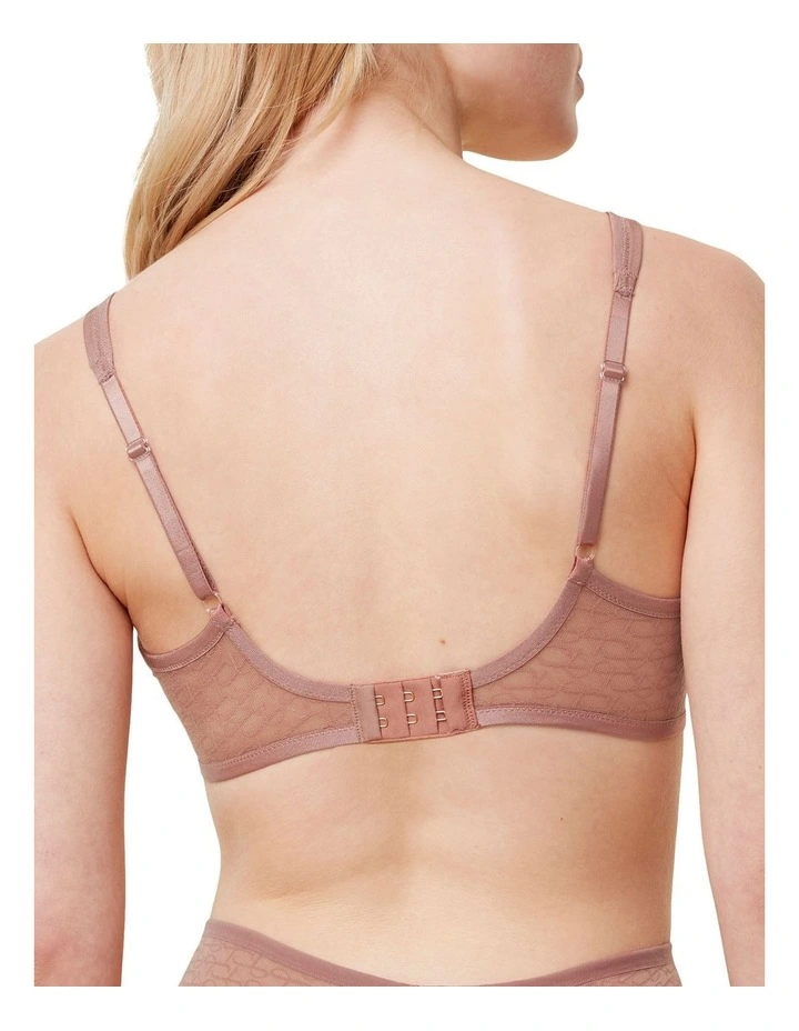 Signature Sheer Ex Bra in Toasted Almond