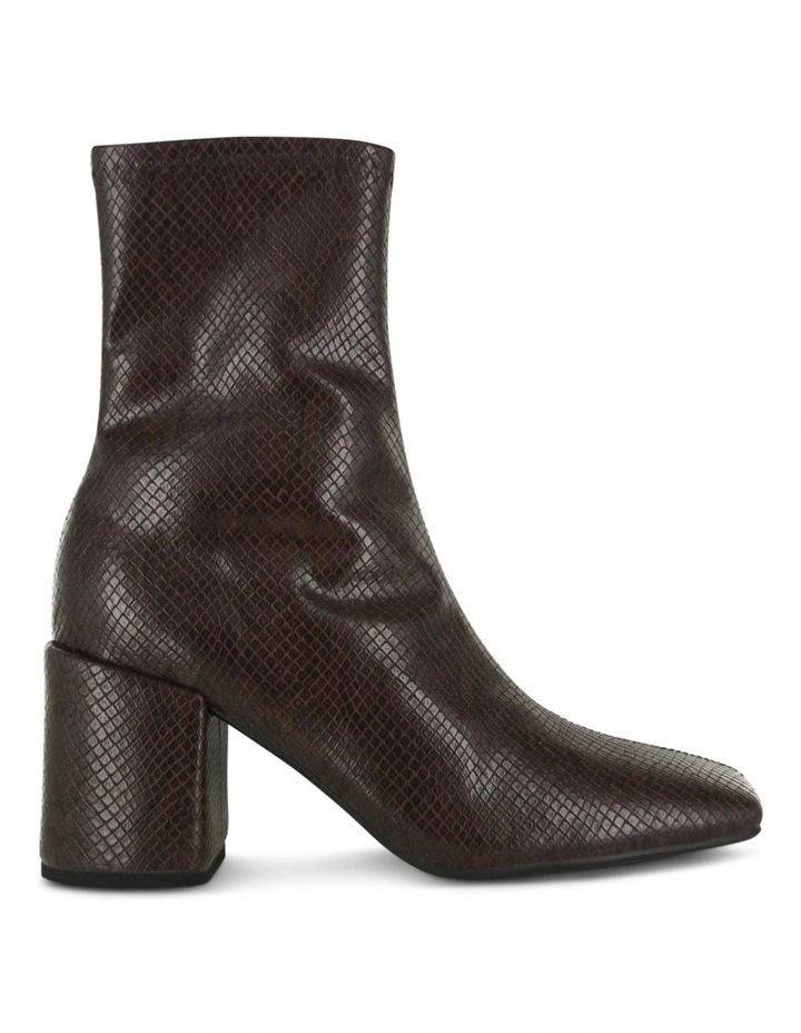 Indiyah II Ankle Boots in Merlot