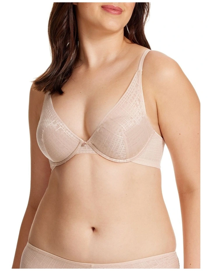 Shine Plunge Contour Bra in Champagne