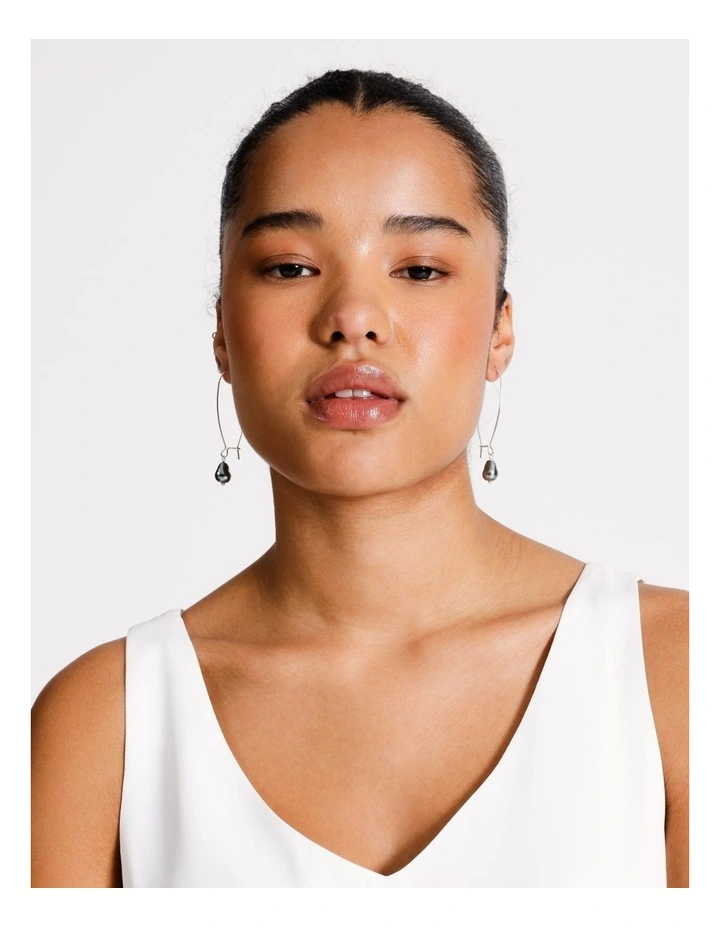 Pearl Earring in Silver