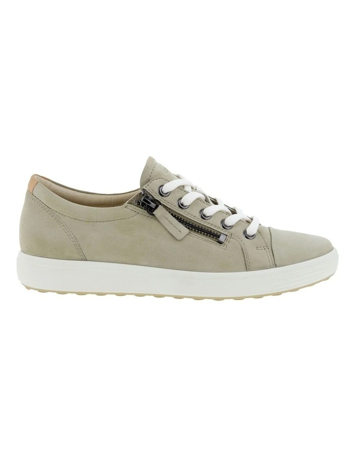 Soft 7 Leather Sneaker in Green