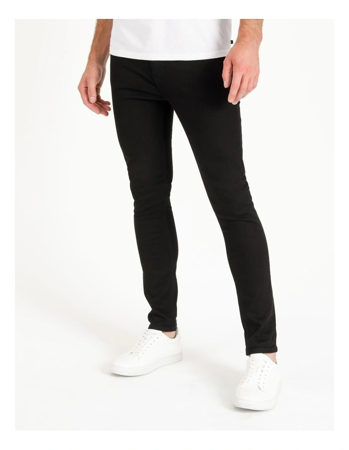 Z-One Tapered Leg Skinny Jeans in Black