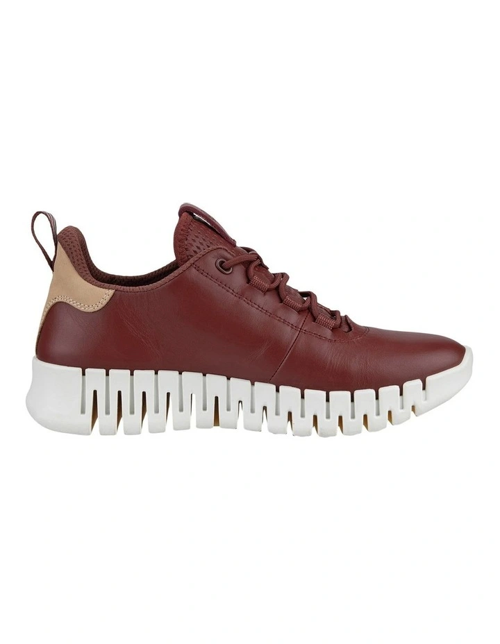 Gruuv Sneaker in Red