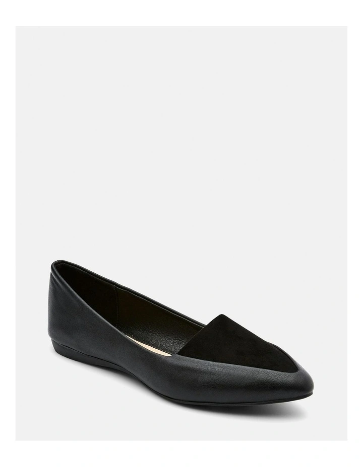 Cleopatra Ballet Flats in Black