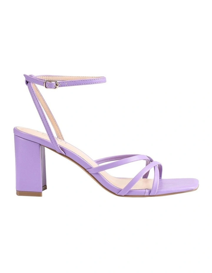 Nakita Low Block Heels in Violet