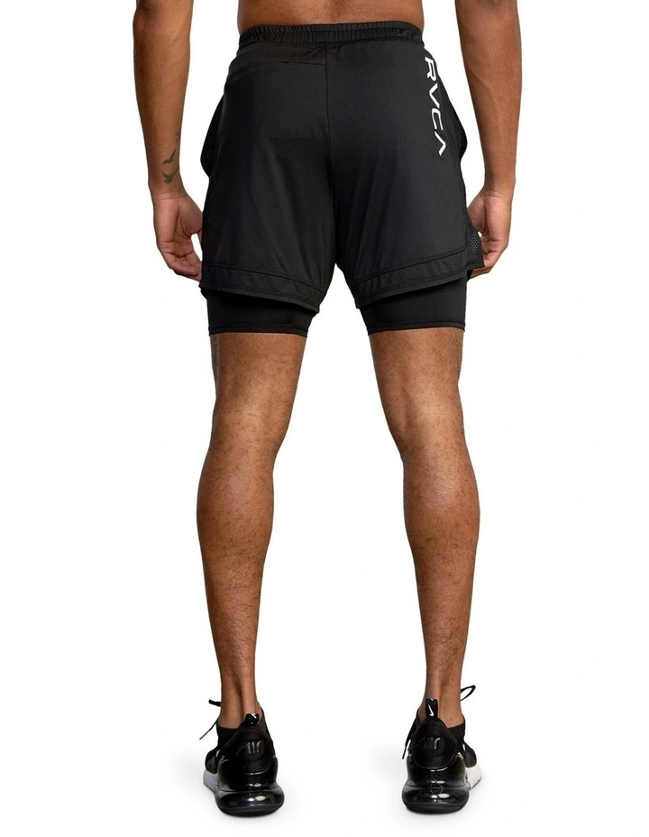 Sport Vent 16 Training Shorts in Black