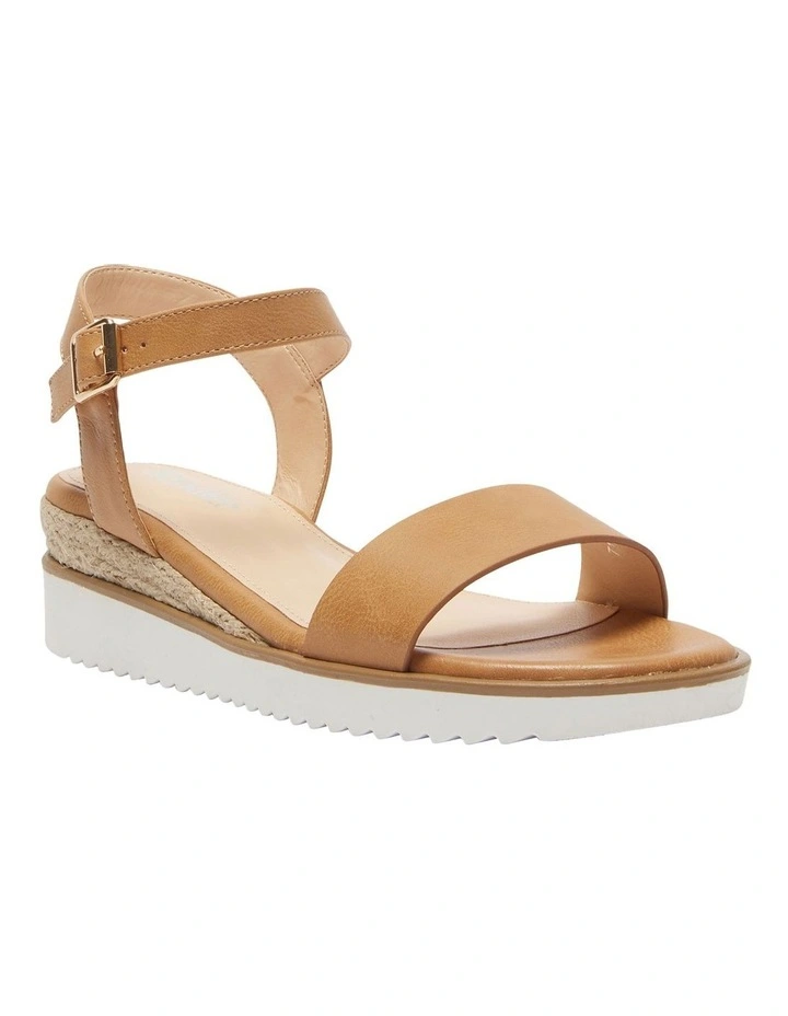 Verona Sandals in Camel Smooth