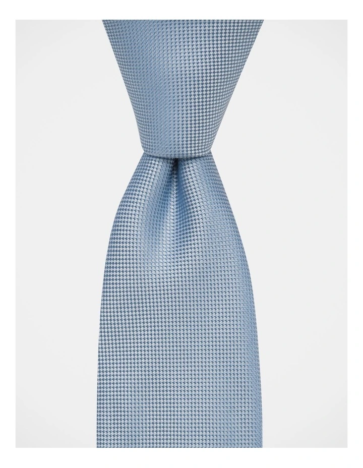 Core Silk Tie in Silver Grey