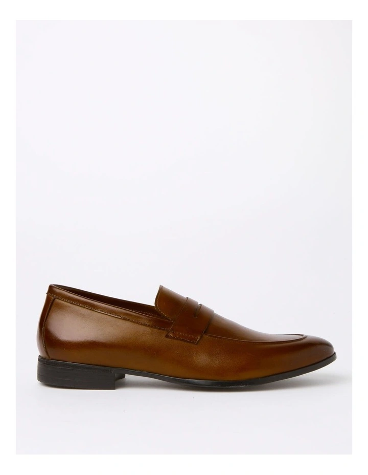 Jordan Penny Loafer in Tan