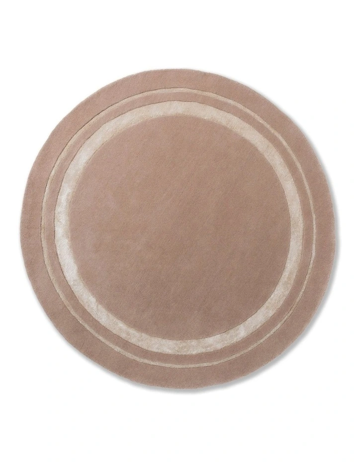 Redbrook Hazelnut 081801 Round Rug in Stone