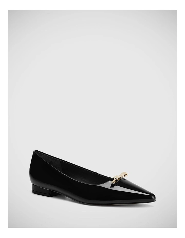 Minnie Patent Leather Flat in Black
