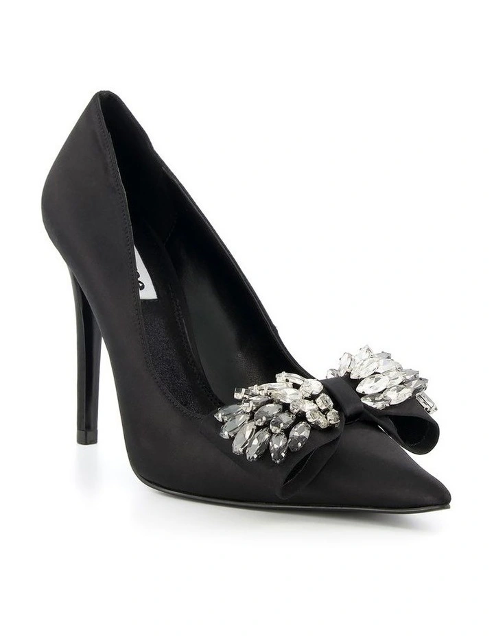 Bowemont Pump in Black