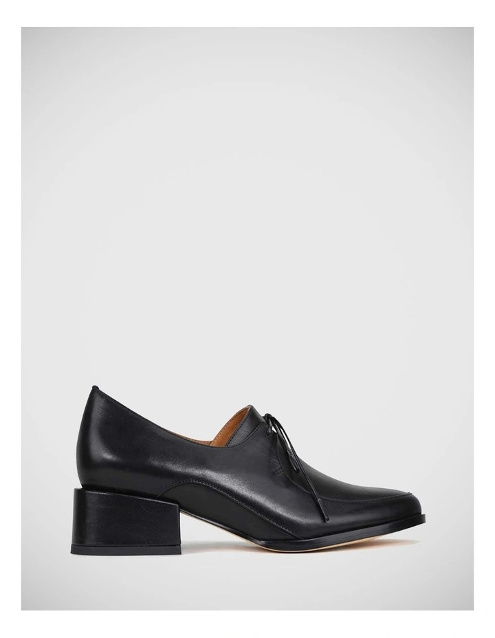 Casi Crinkled Leather Lace Up Loafer in Black