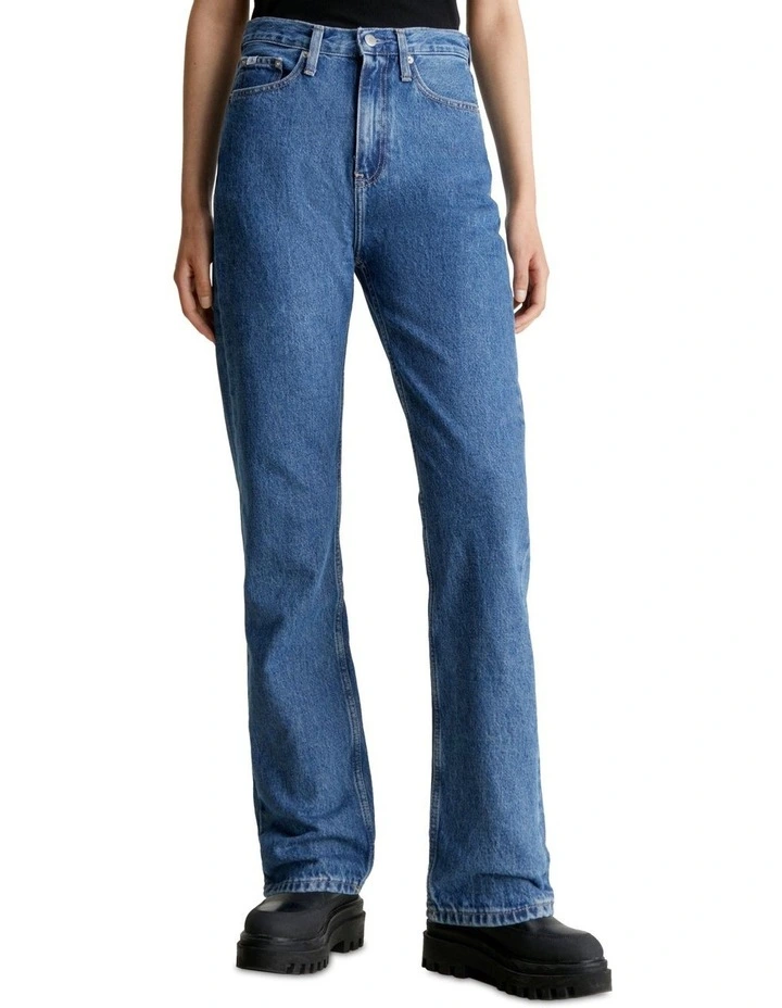 High Rise Straight in Denim Medium