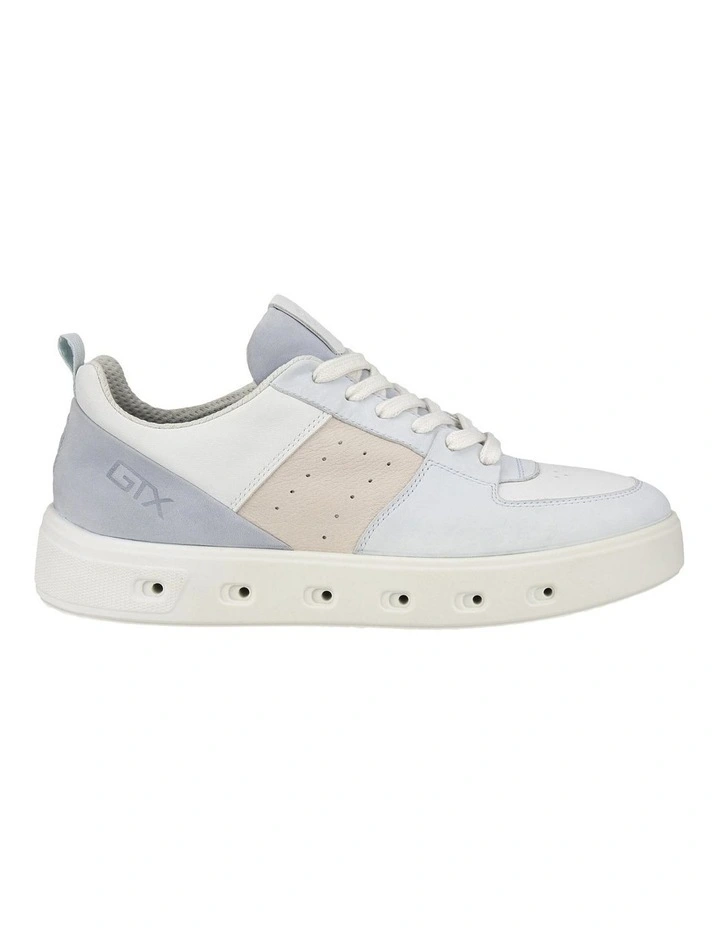 Street 720 Leather Sneaker in Blue