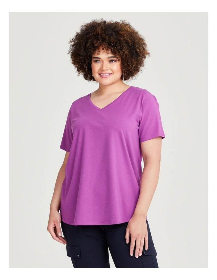 Australian Cotton V Neck Tee in Magenta