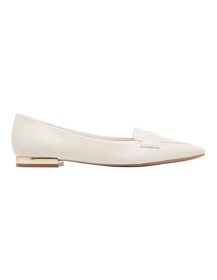 Lallin Loafer in Cream