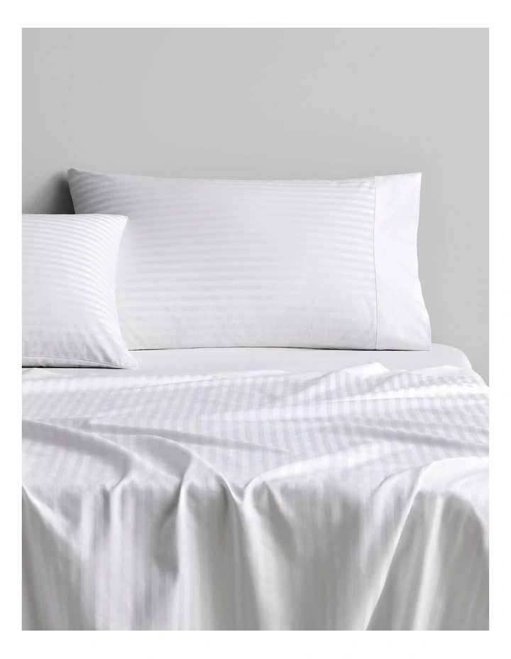 1200TC Millennia Fitted Sheet in Snow