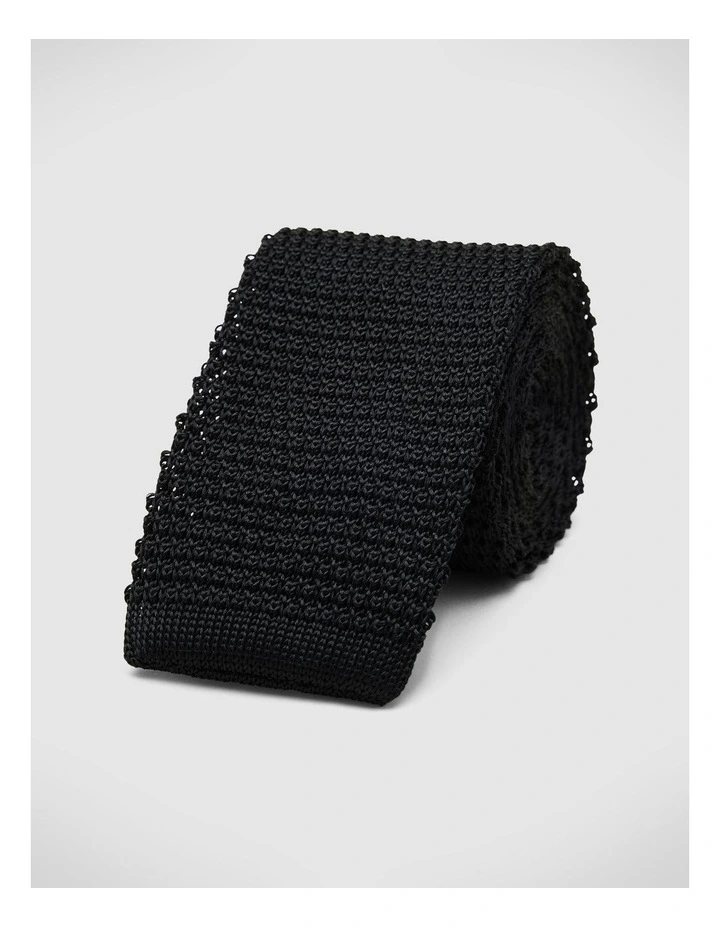 Knitted Silk Tie in Black