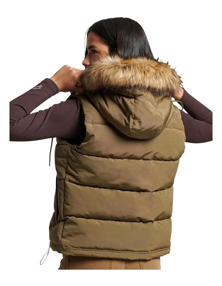 Everest Faux Fur Puffer Gilet in Military Olive