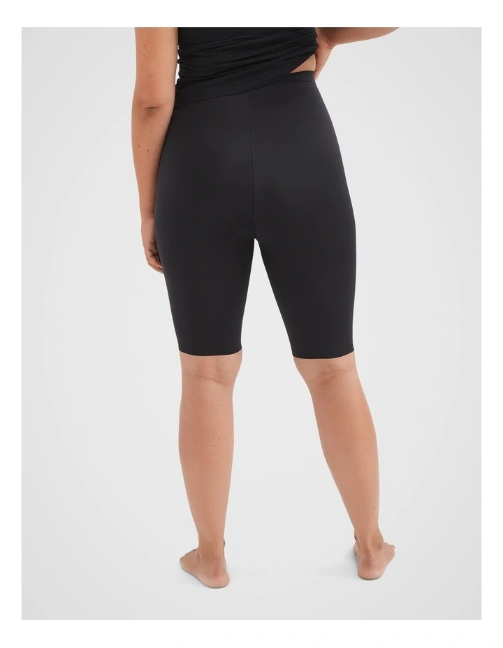 Common Standard Tech Short In Black