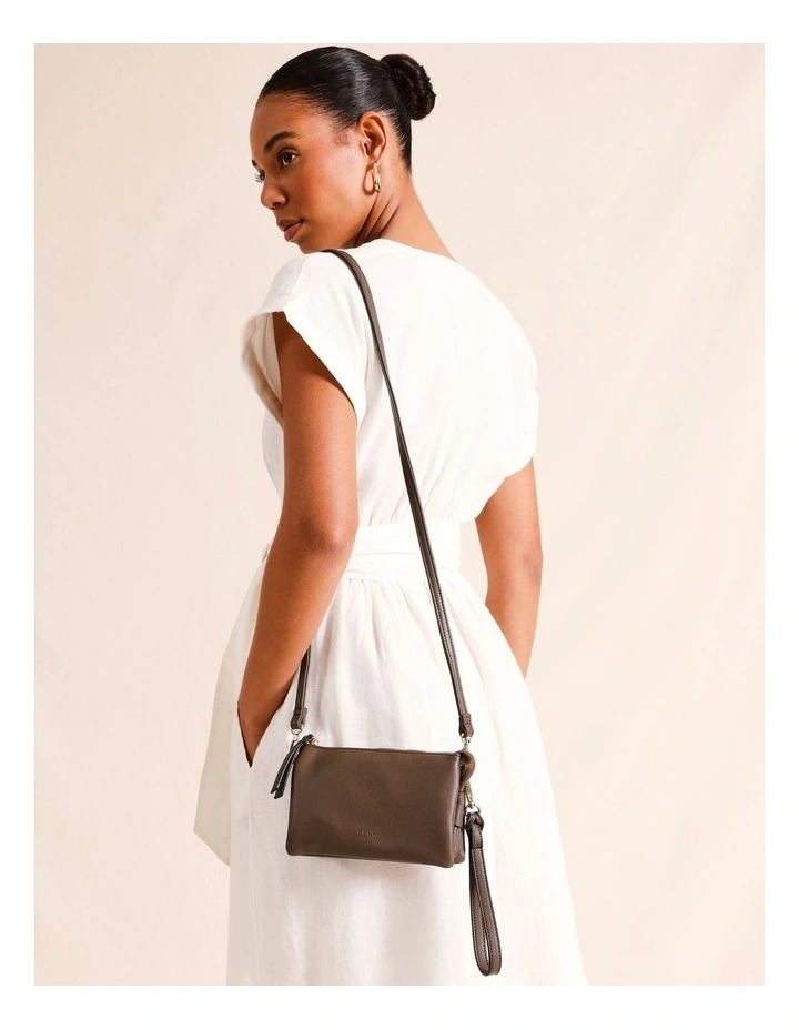 Mia Crossbody Bag in Chocolate
