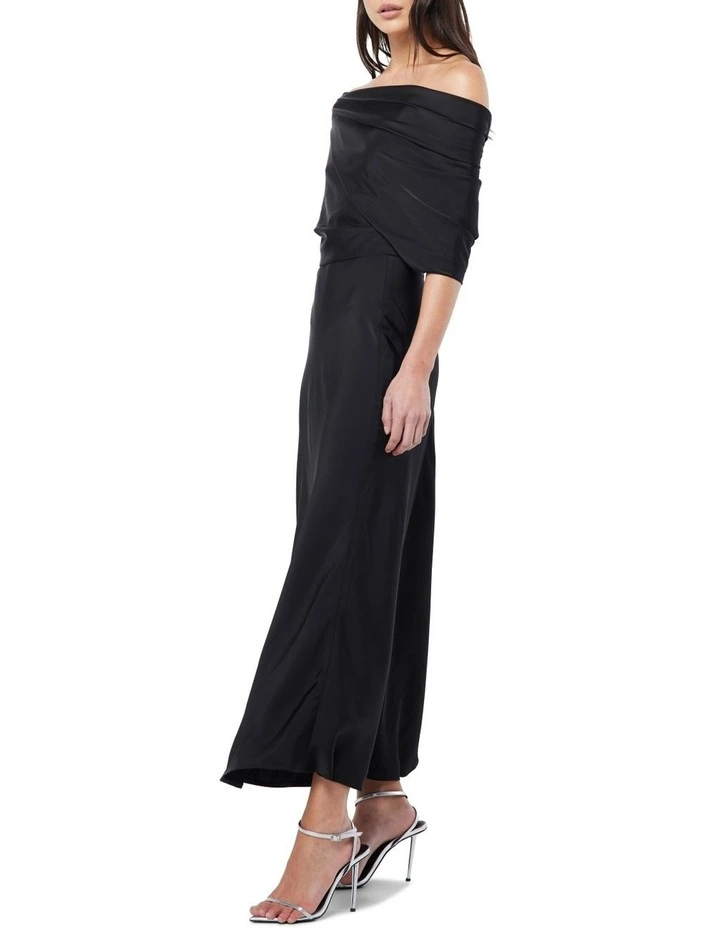 Love In The Dark Midi Dress in Black