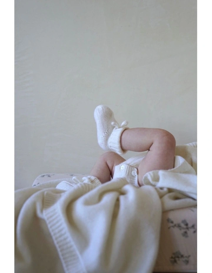Cashmere Baby Booties in Cream