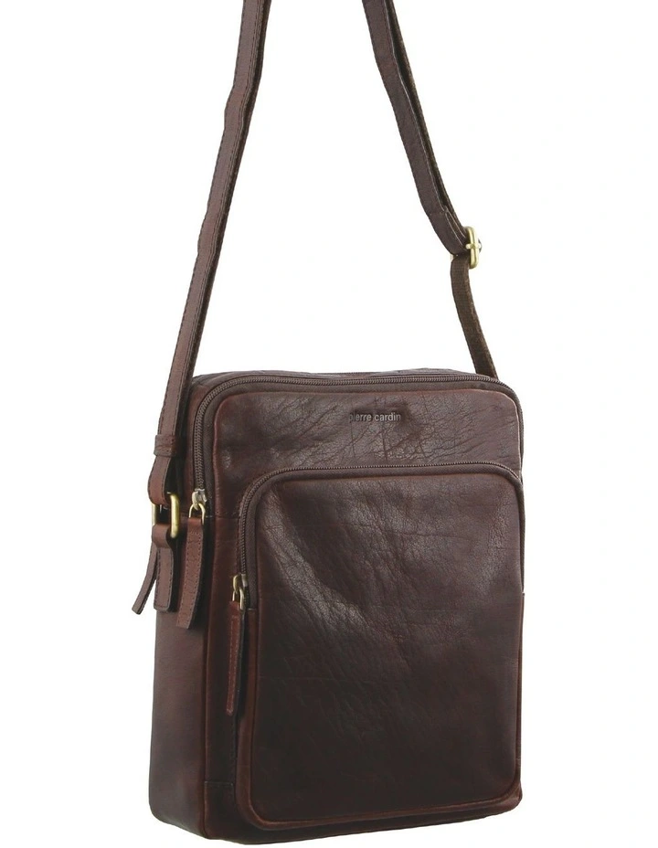 Leather Cross-Body Bag in Chestnut
