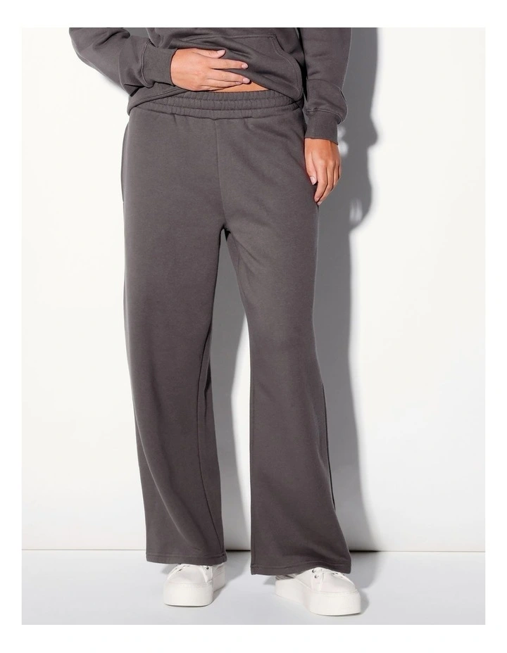 Straight Leg Trackpant in Charcoal