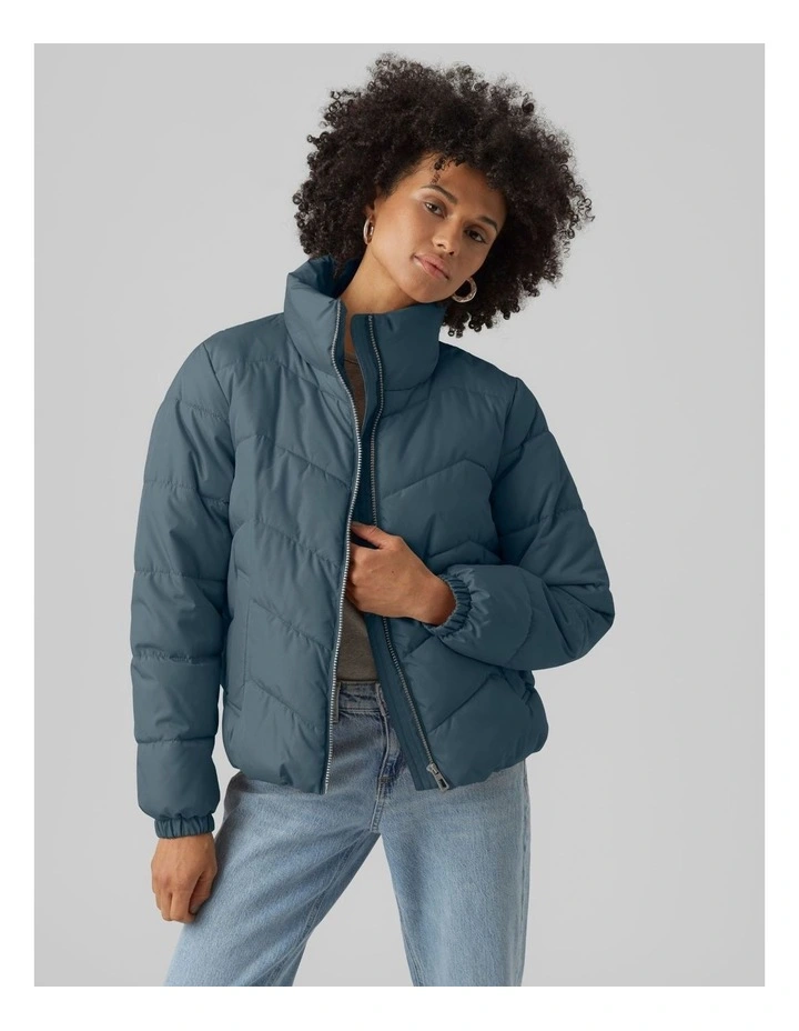 Liga Cropped Puffer Jacket in Stormy Weather