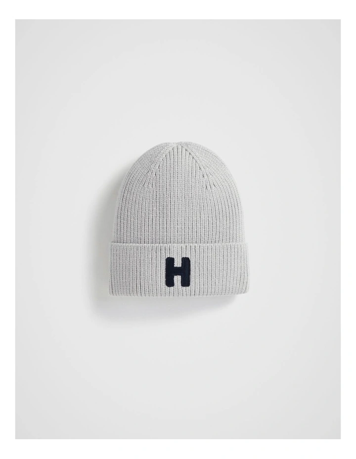 Rib Initial Beanie H in White