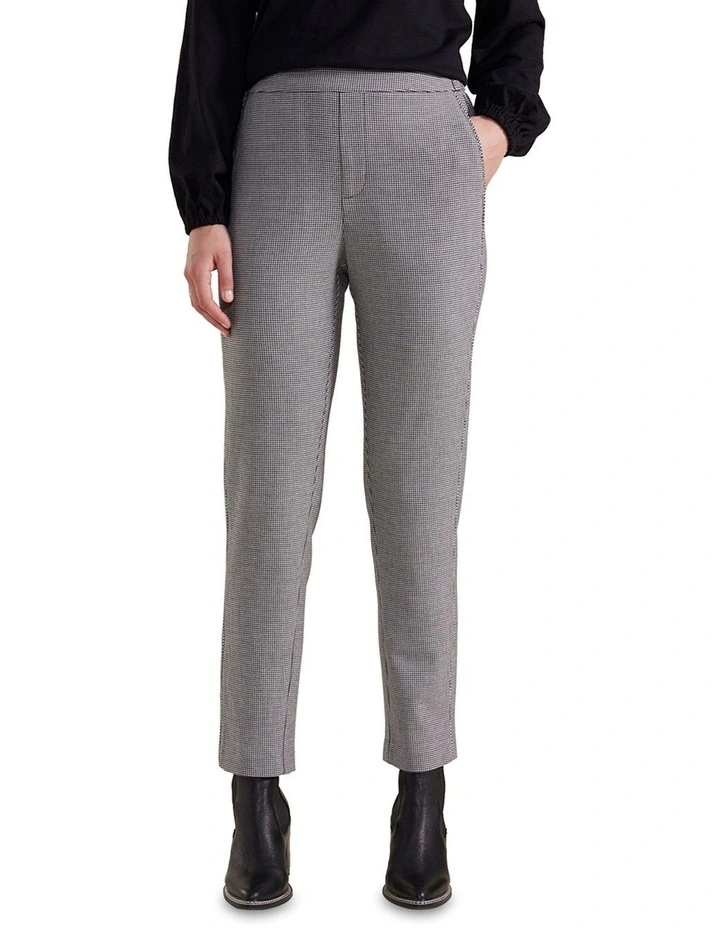 7/8 Cigarette Leg Pant in Black Check