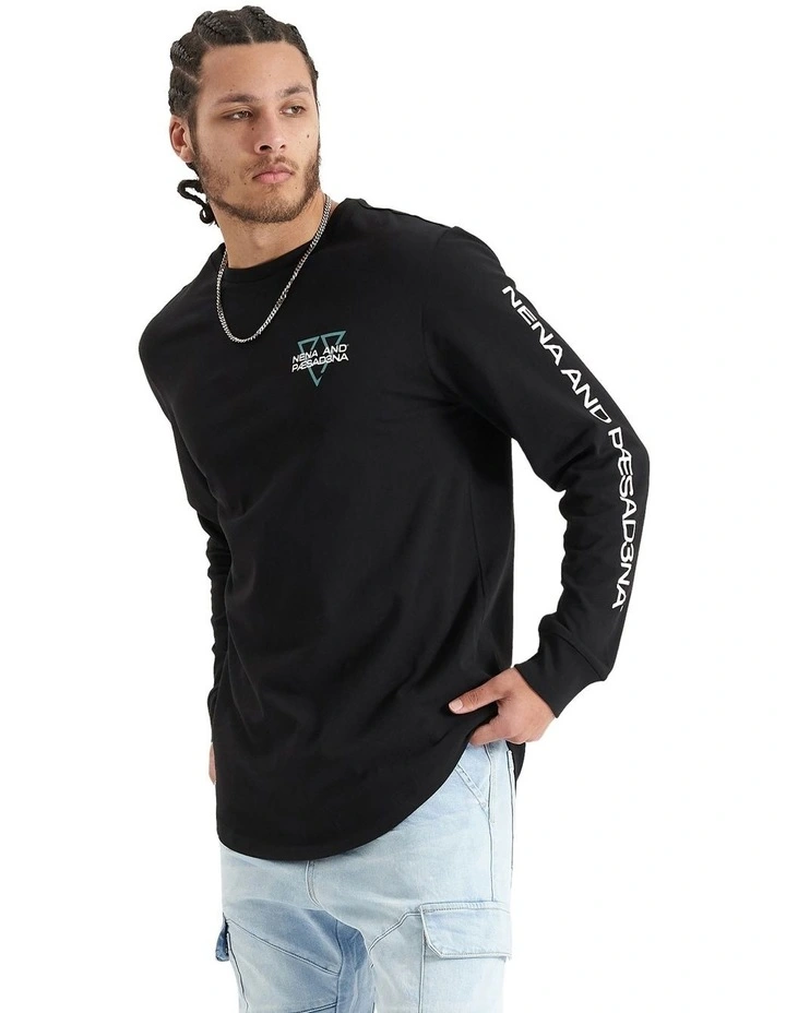 Squared Heavy Cape Back Long Sleeve Tee in Jet Black
