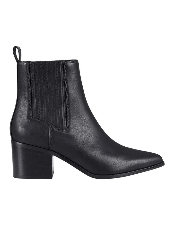 Fillipin Ankle Boot in Black