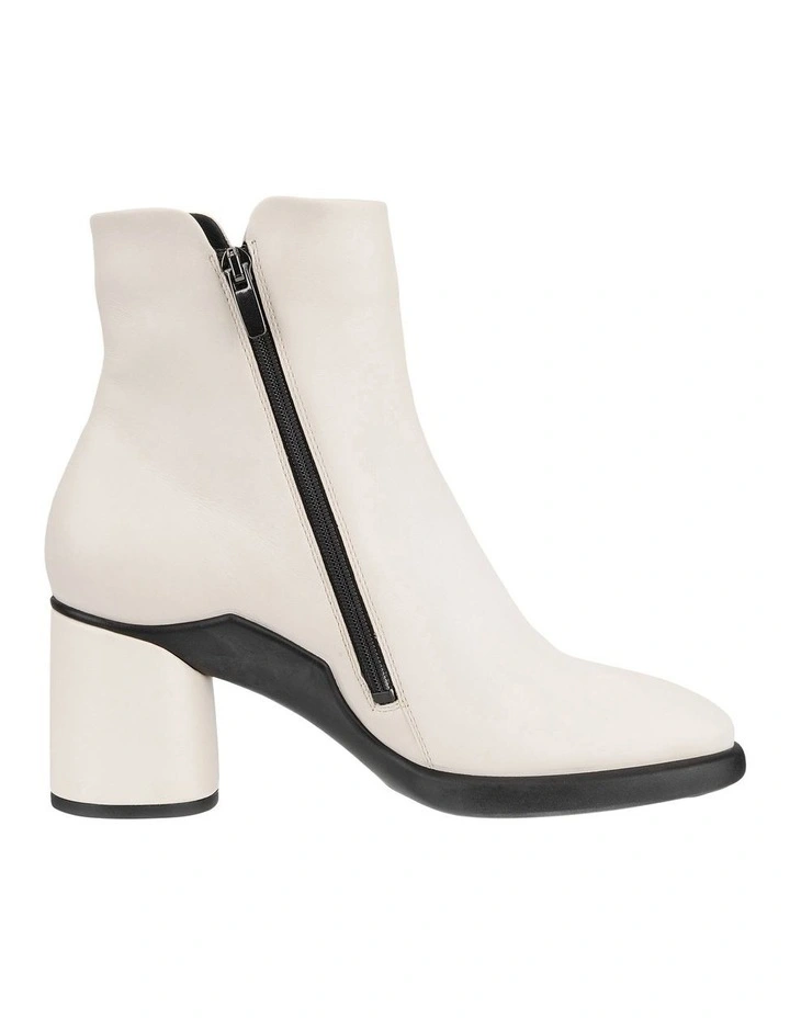 Sculpted LX 55 Boot in White