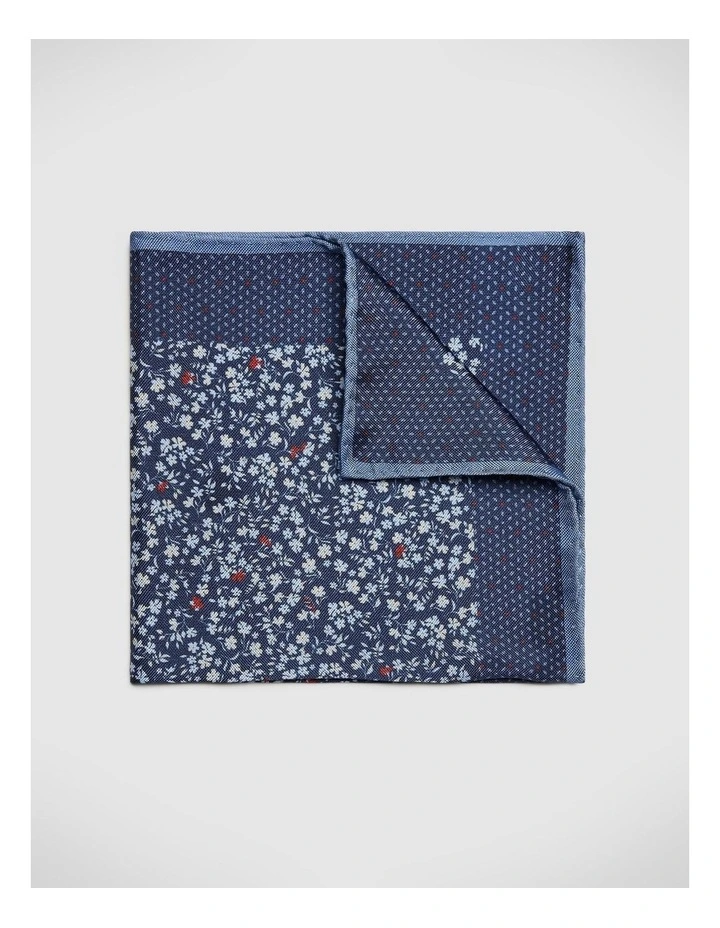 Ditsy Floral Printed Pocket Square With Contrast Border in Navy