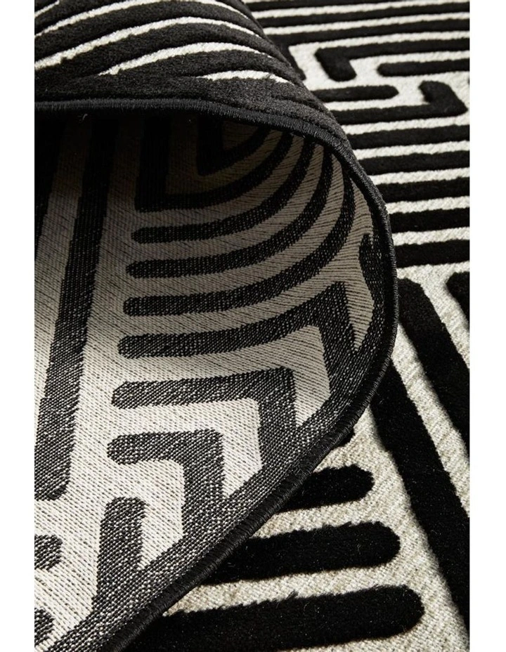 York Cindy Rug in Black